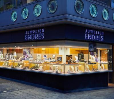 Juwelier Endres, eleganter Gold- und Silberschmuck, individuelle Trau- & Verlobungsringe & hochwertige Uhren in Würzburg